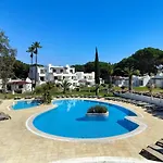 Apartment Balaia Golf Village T2 A 10 Minutos Da *